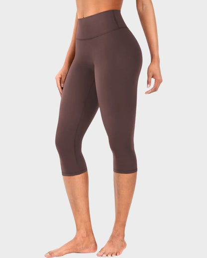 High-Waisted No-Front-Seam Scrunch Capri Leggings