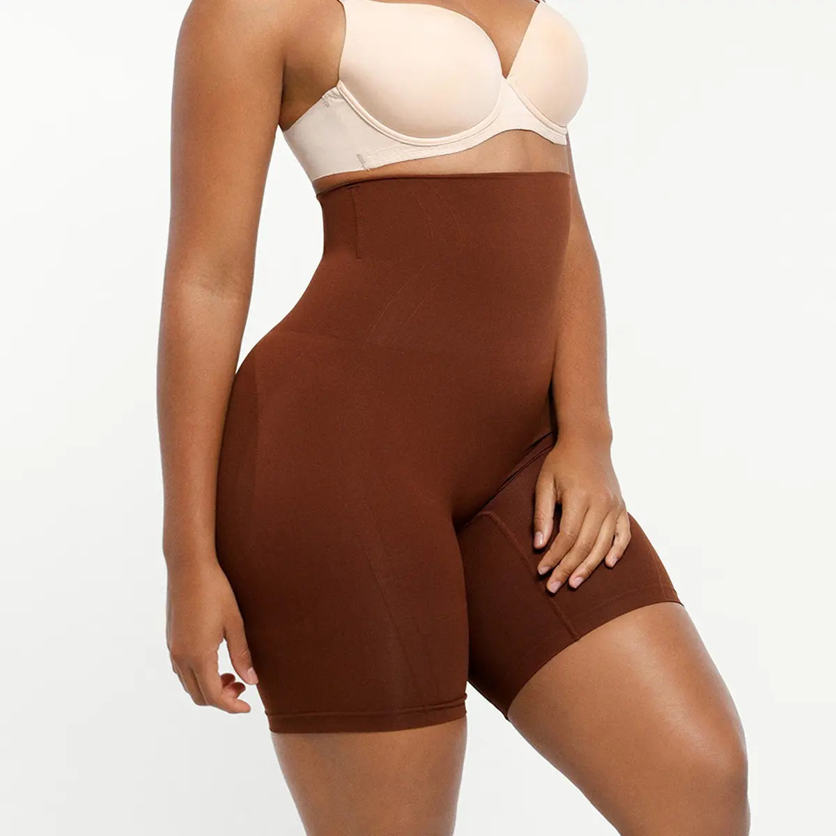 Seamless high-waisted shaping shorts: tummy control, butt lifting, and leg slimming.