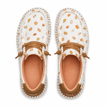 Leichte Damen-Slipper mit Kürbis-Gewürz-Muster – Weiß/Braun